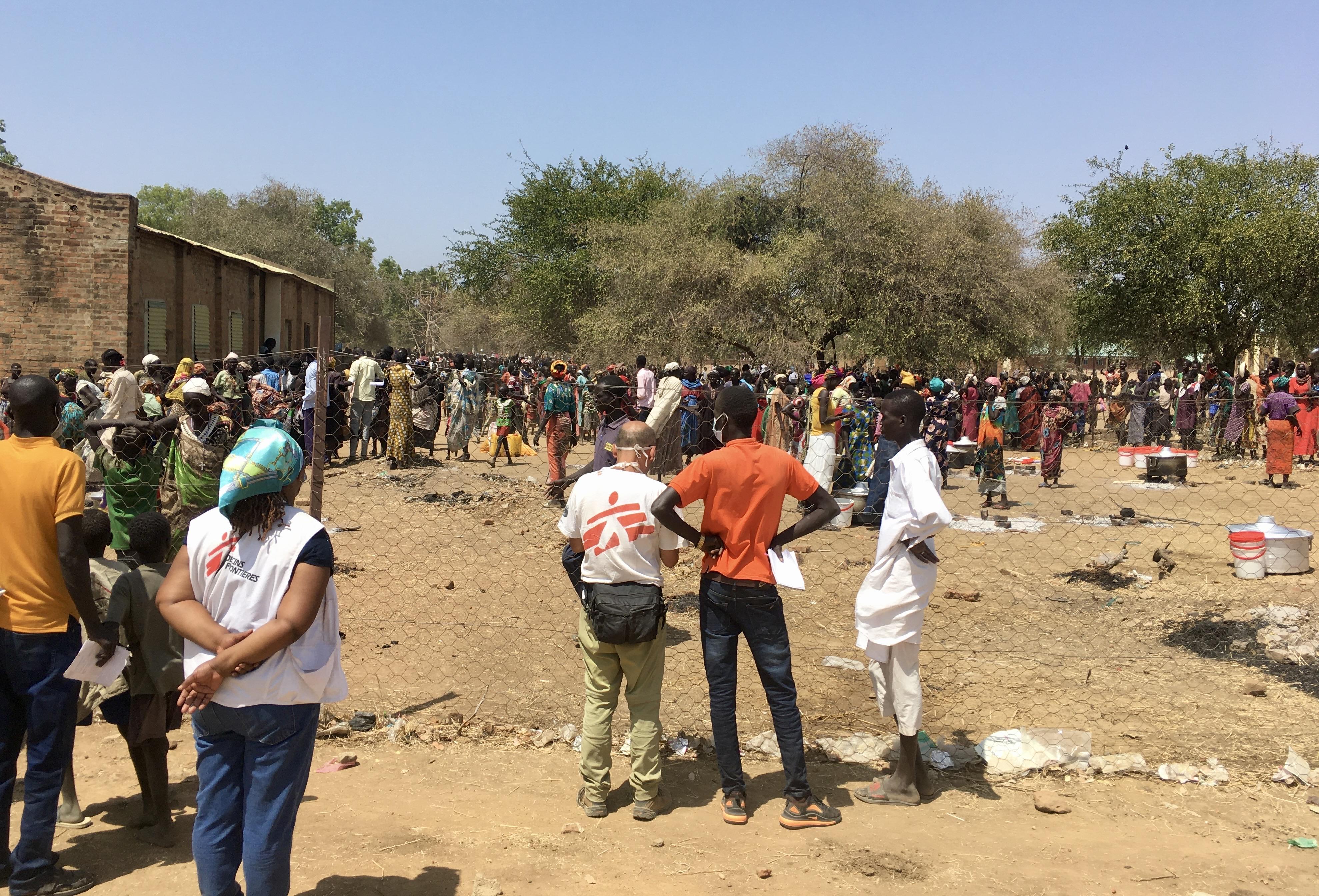 MSF responds to massive displacement in Twic County